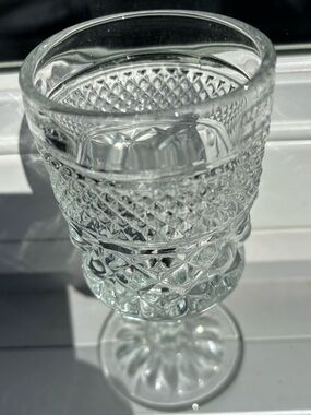 Nine anchor Hocking Wexford Wine Glasses. Mint condition.